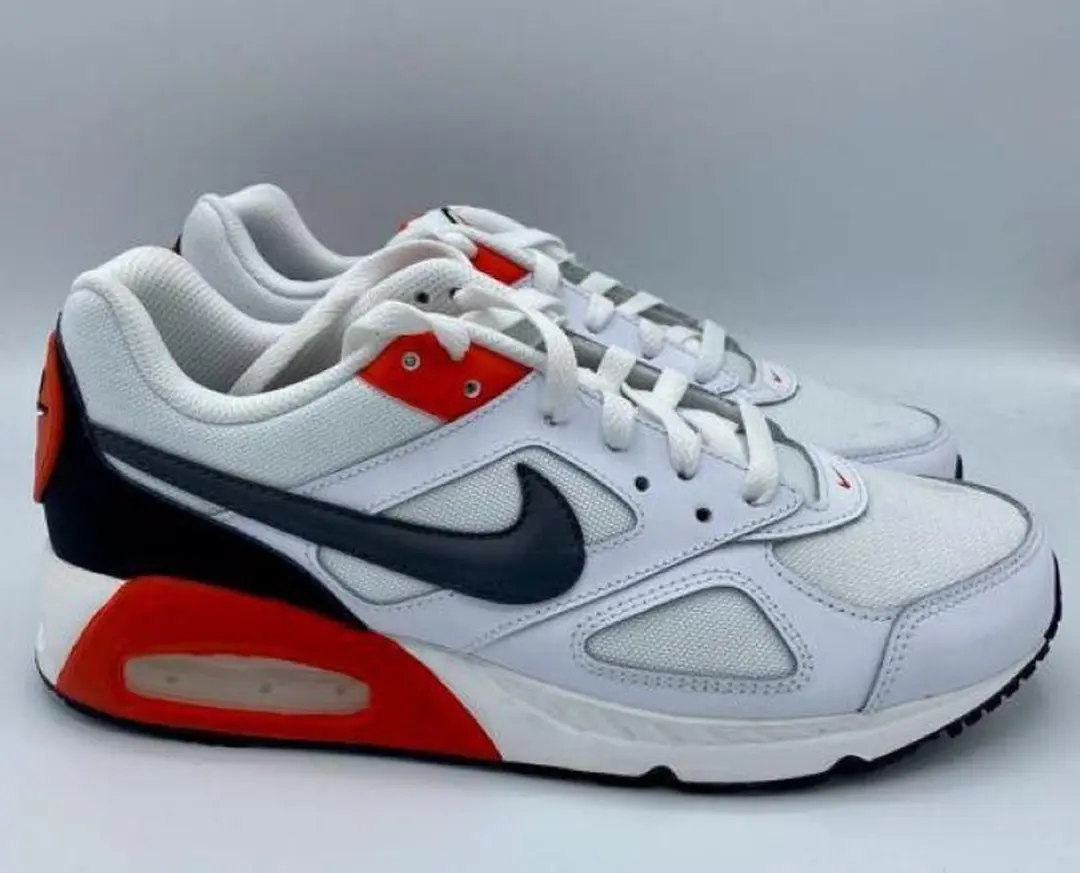 Nike Air Max IVO CD1540-100 Heren Sneakers