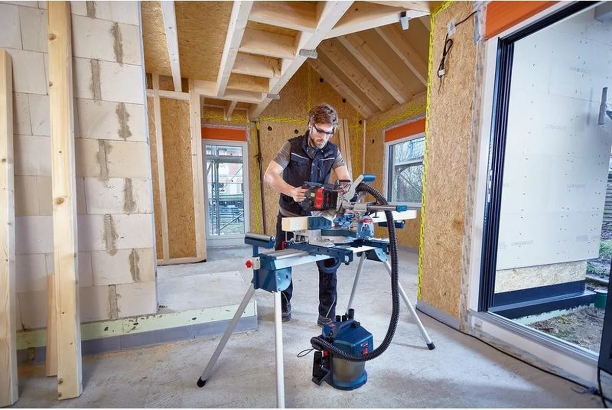 Bosch Professional GCM 18V-216 Afkortzaag - 1500W - 216mm