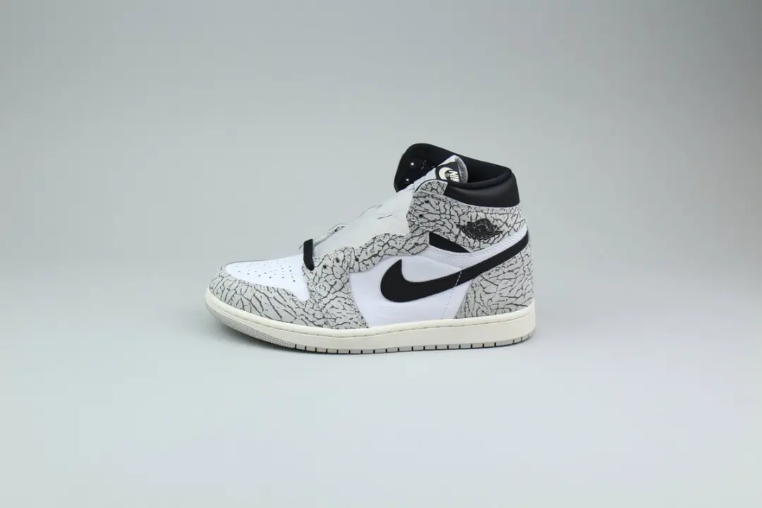 Air Jordan 1 High Retro OG 'White Cement' maat