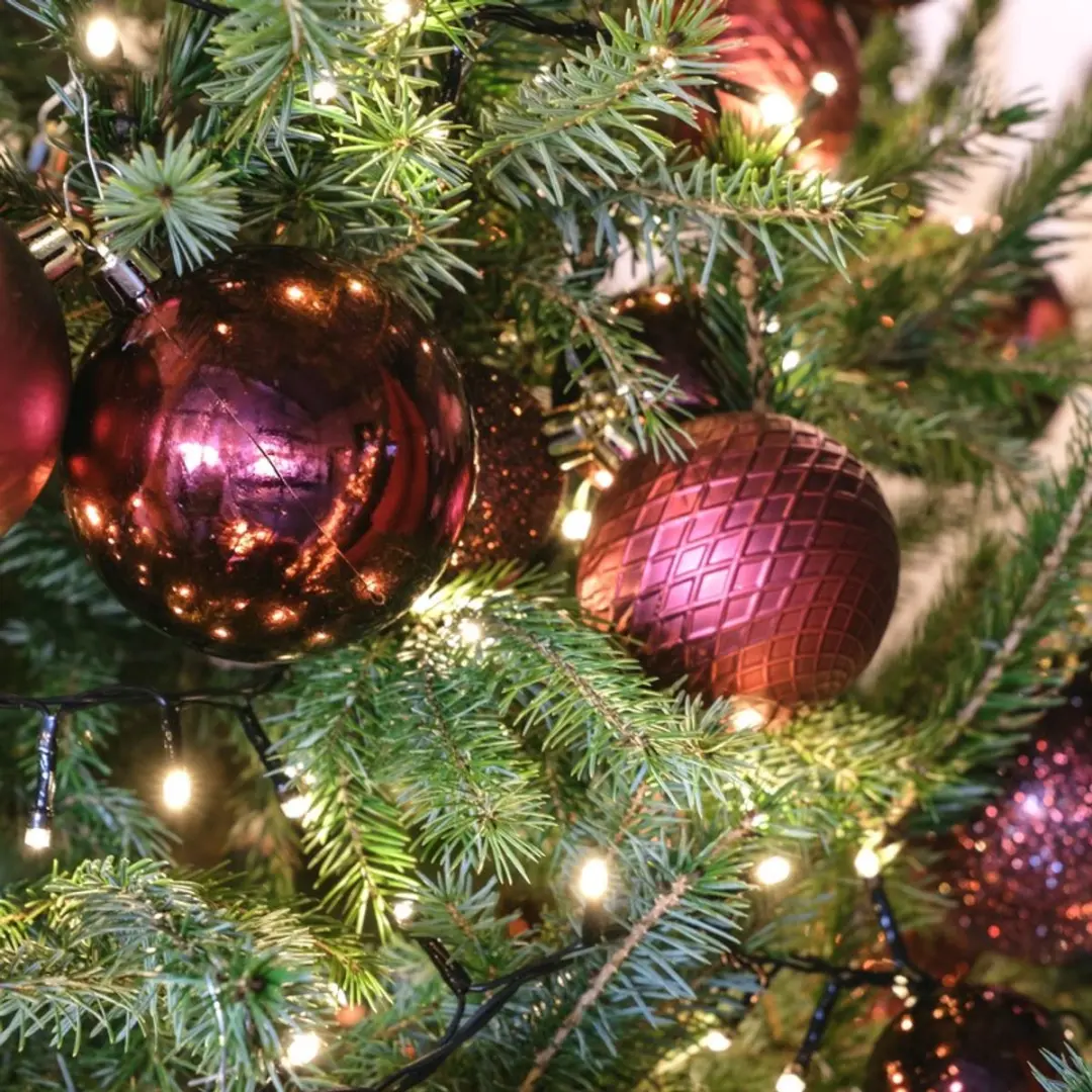 Decoris Kunststof Kerstballen Mix Ossenbloed - 100 Stuks - afbeelding 3 van 6