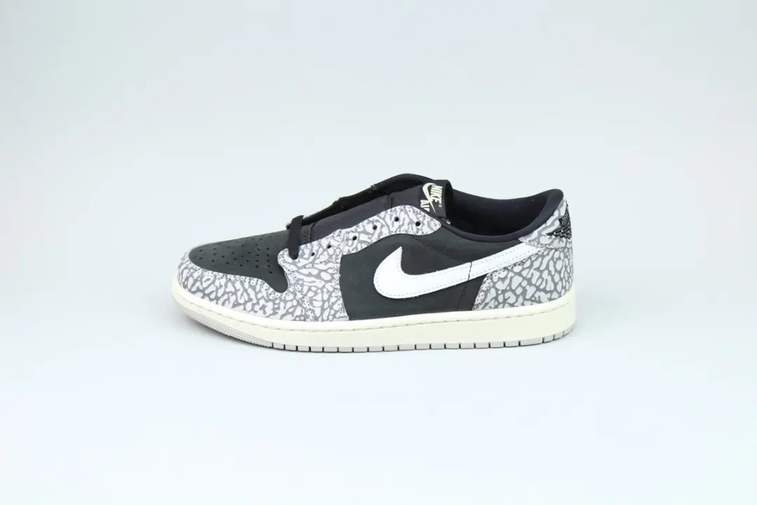 Air Jordan 1 Low 'Black Cement' maat 46
