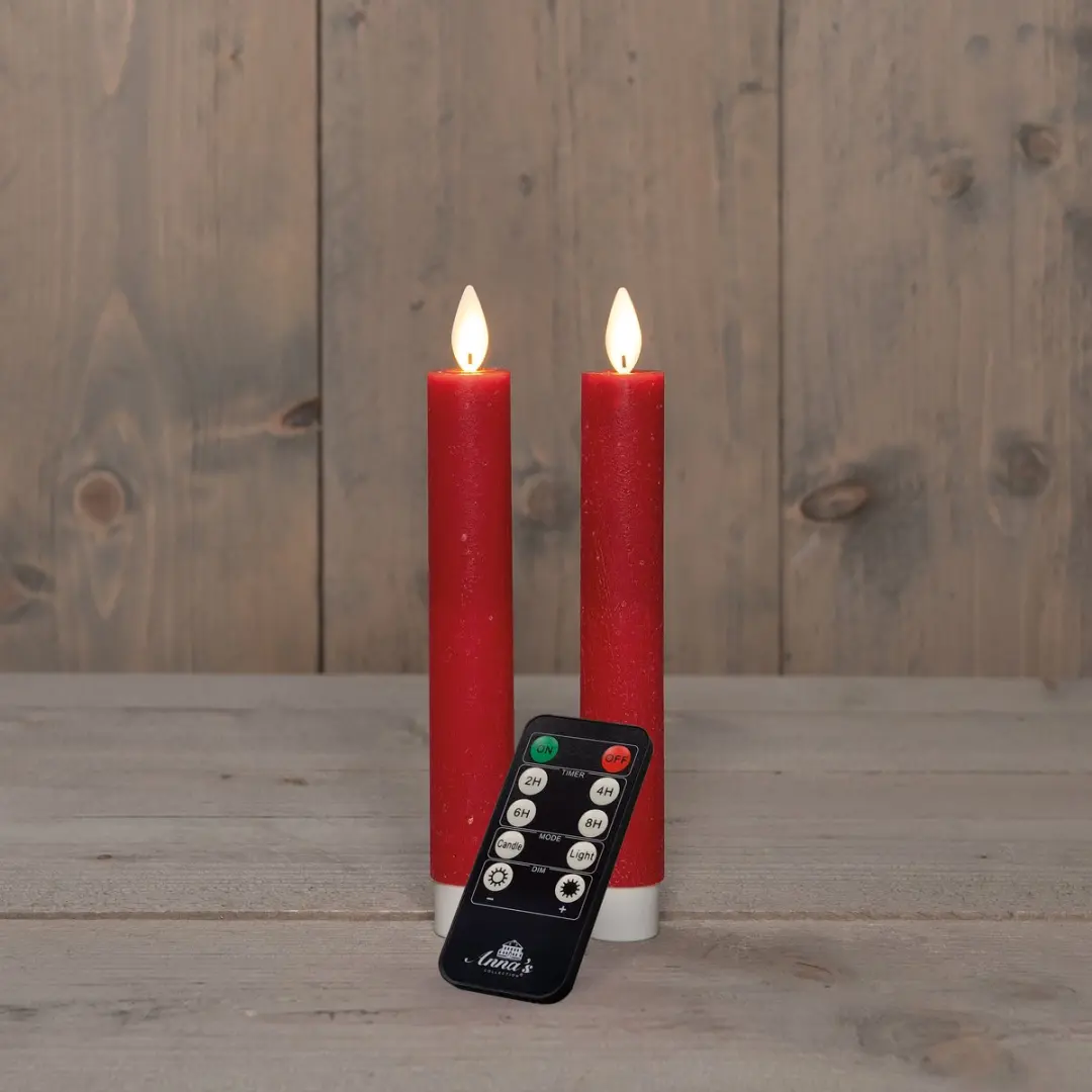 Anna's Collection LED Dinerkaarsen 2 Stuks - Rood - 18cm