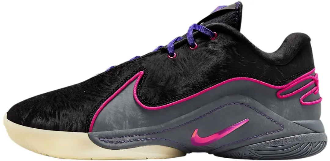 Nike LeBron XXII
