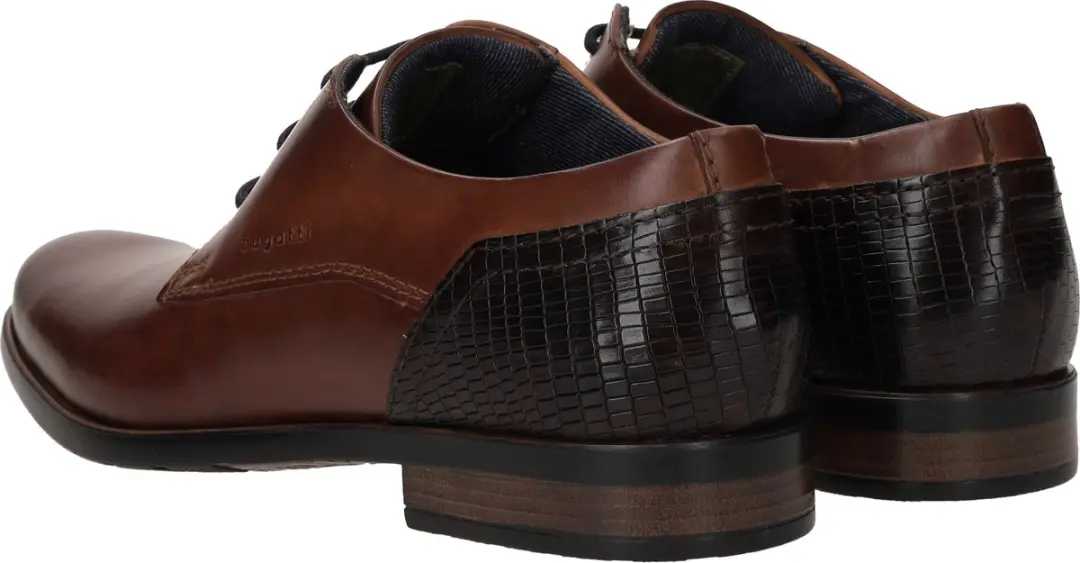 Bugatti Veterschoenen 311603 - Maat 44 - Bruin
