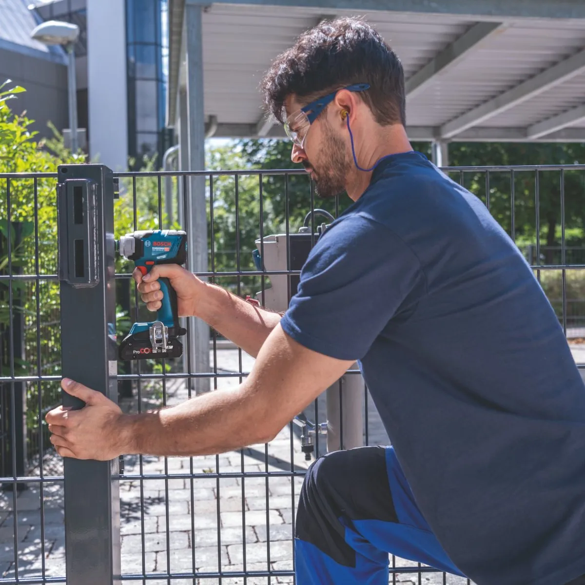 Bosch Professional GDS 18V-330 HC Slagmoeraanzetter - L-Boxx