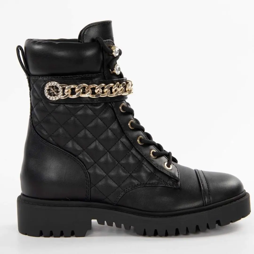 Chain boot