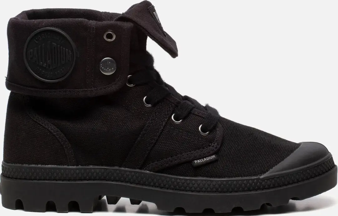 Palladium Pampa Hi Veterschoenen zwart Canvas
