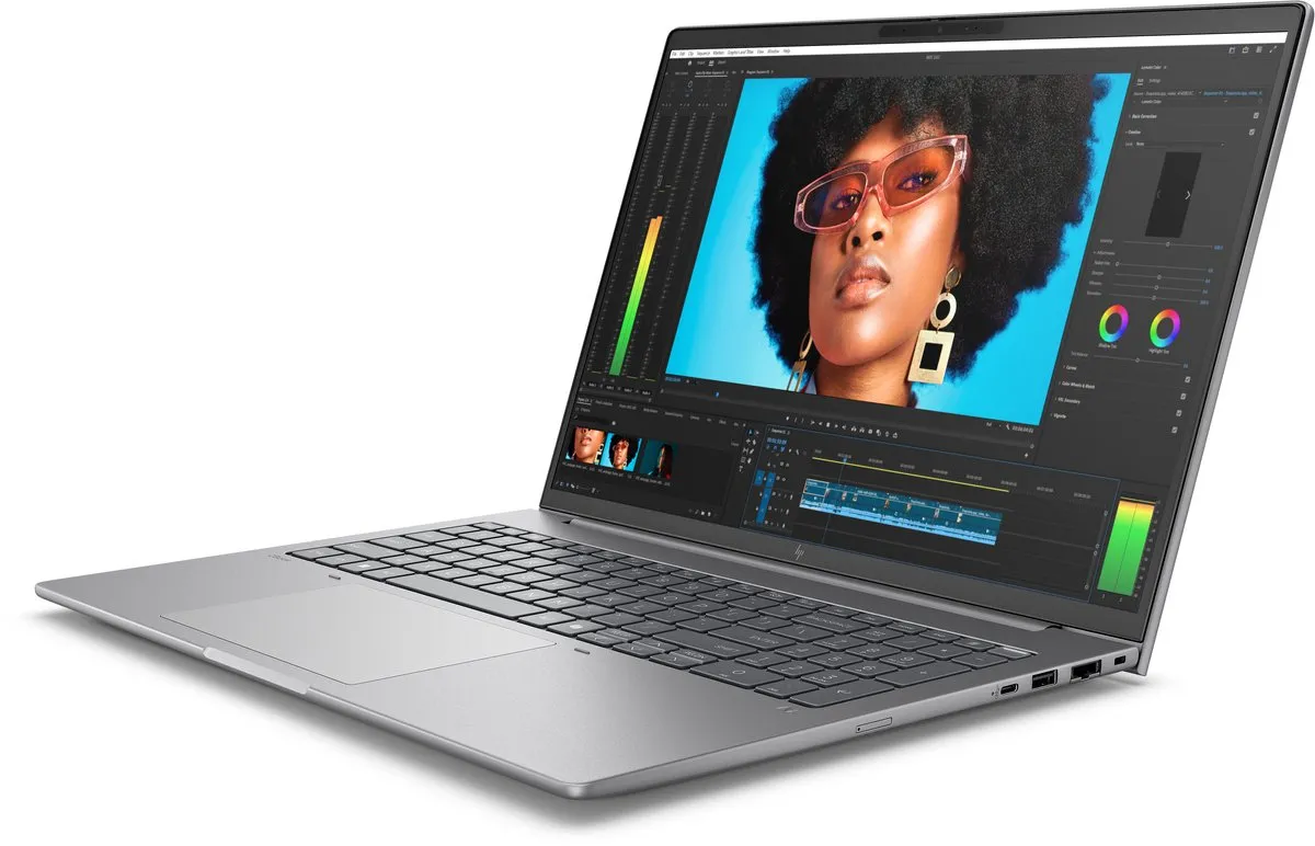 HP ZBook 8 G1i 16 Workstation - 32GB RAM 1TB SSD RTX 500 Ada - Zilver