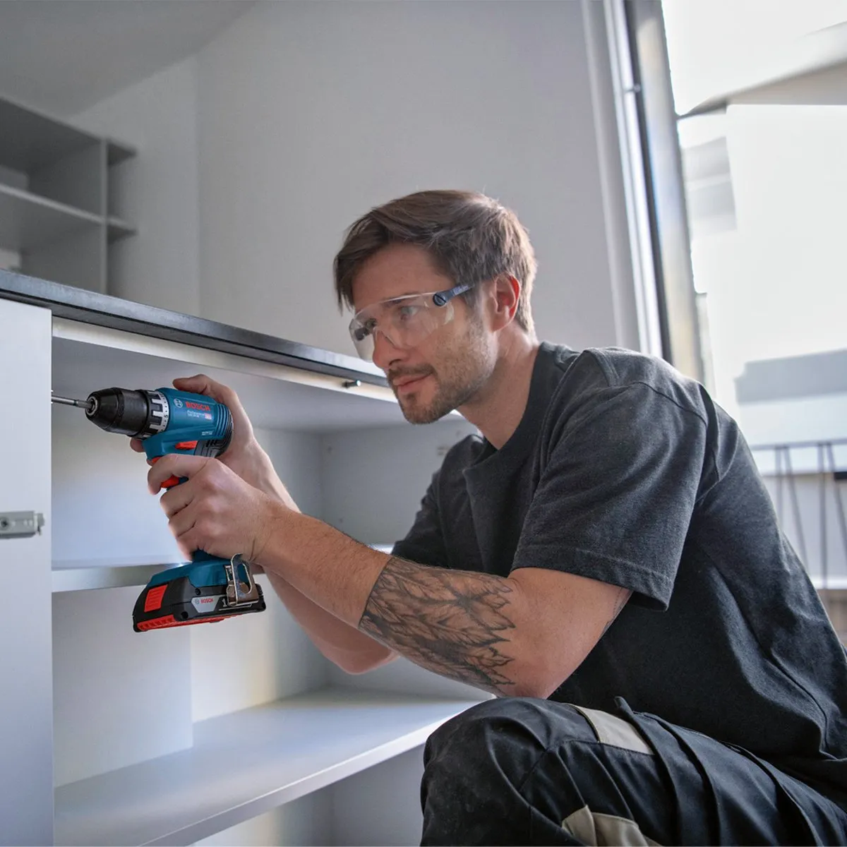 Bosch Professional GSR 18V-45 Accuschroefboormachine - 2x GBA 18V 2.0Ah - 82 Accessoires