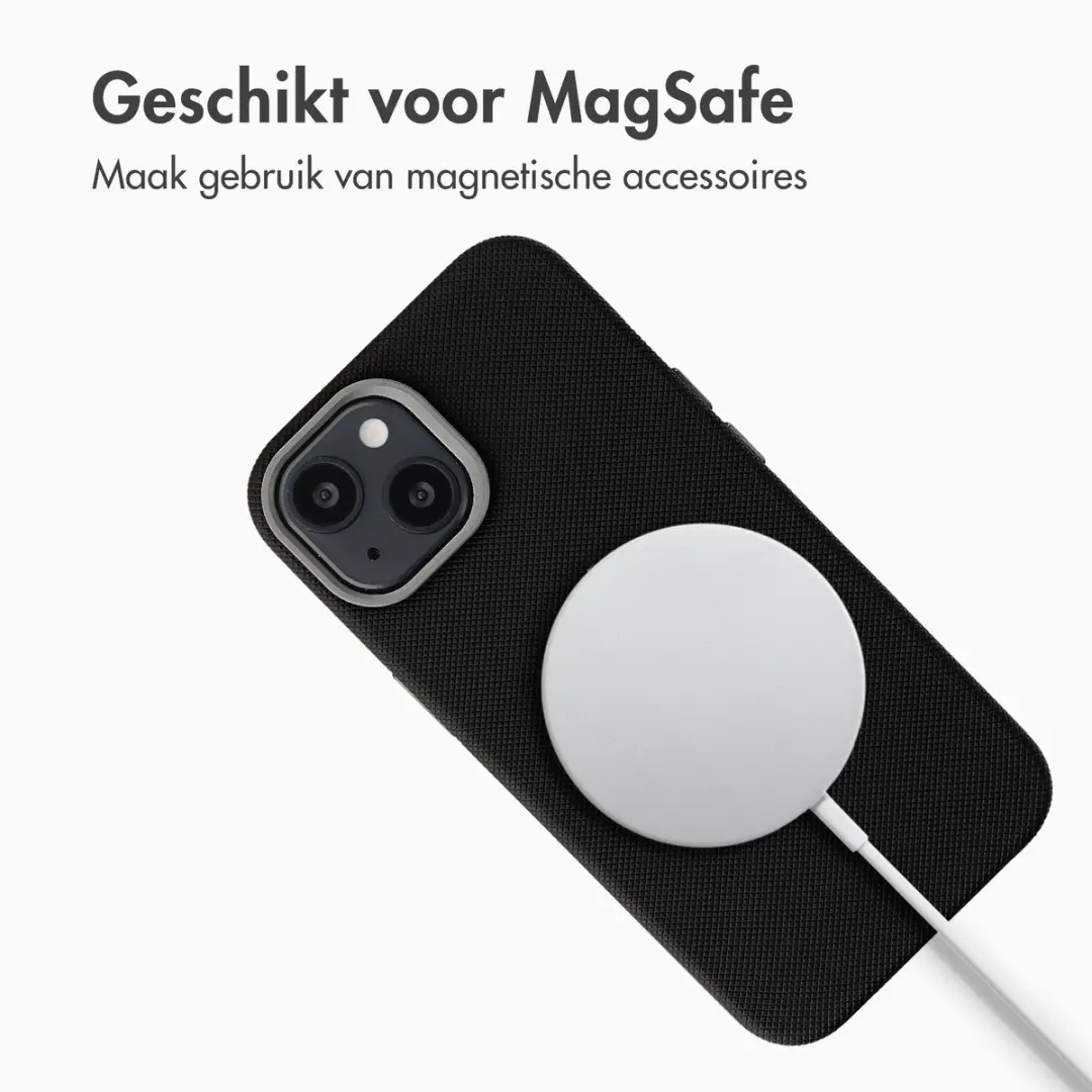 Accezz iPhone 14/13 MagSafe Hoesje - Mesh Backcover - Zwart - afbeelding 2 van 6