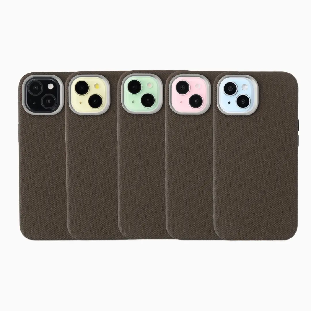 Accezz iPhone 15 Mesh Backcover - Bruin - afbeelding 5 van 6