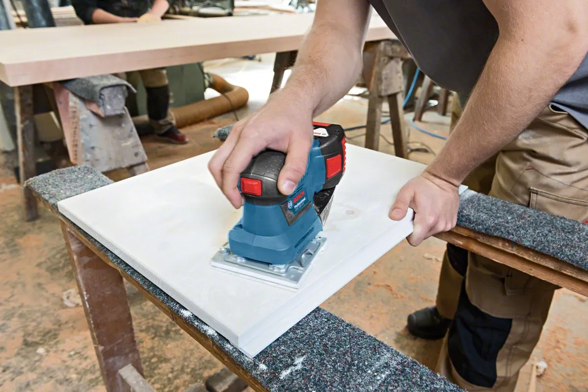Bosch Professional GSS 18V-10 Vlakschuurmachine - 100W