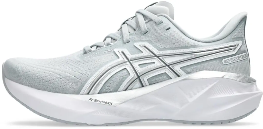 ASICS Novablast 5 TR Hardloopschoenen Beige Rose