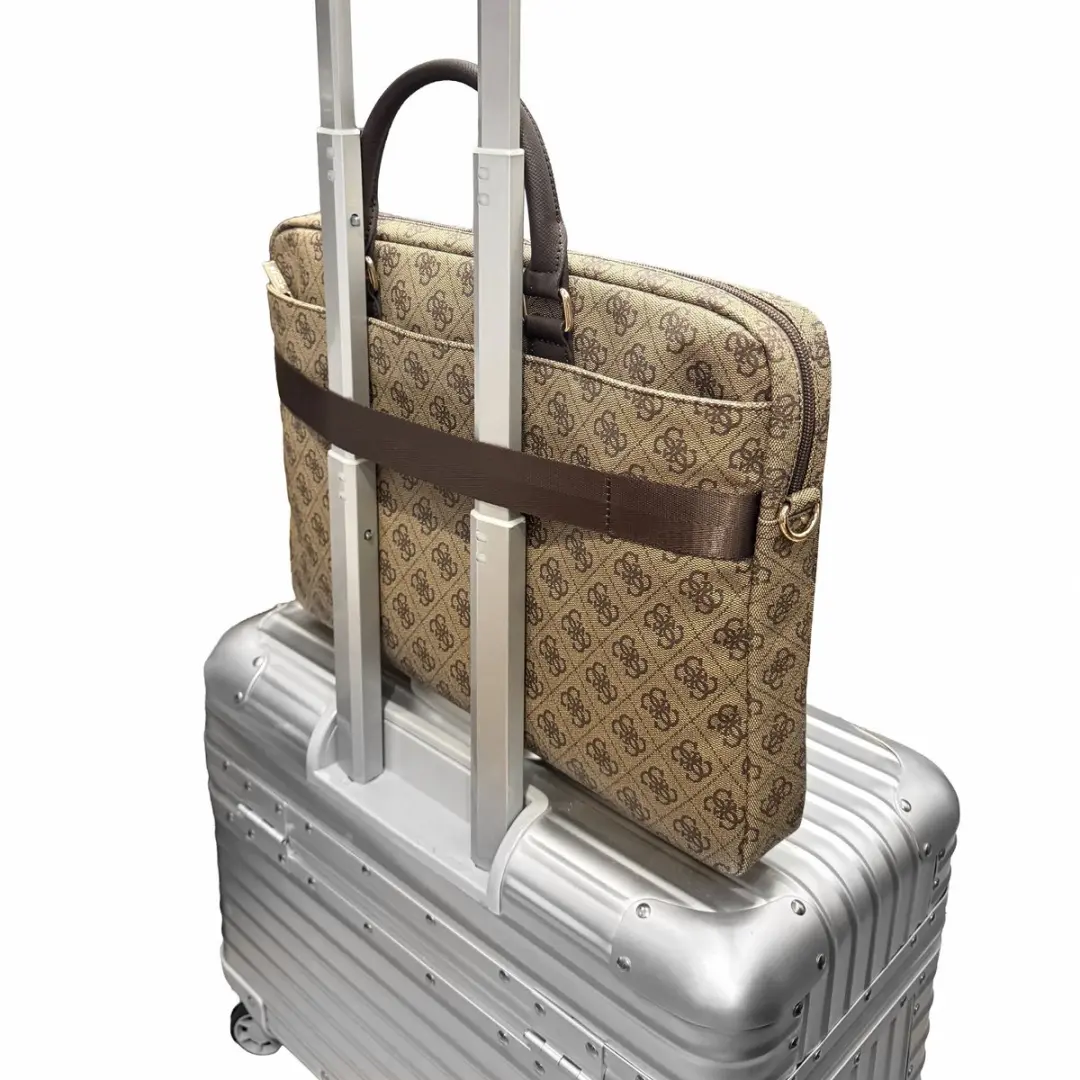 Guess Laptoptas 16 inch 15275 - 3 Vakken - Bruin