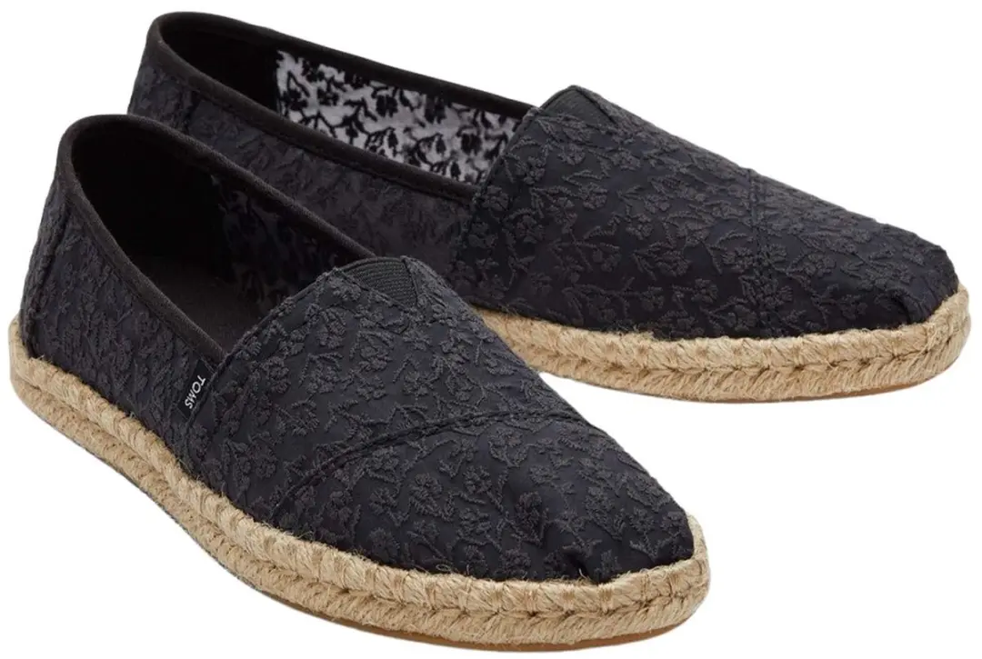 Toms