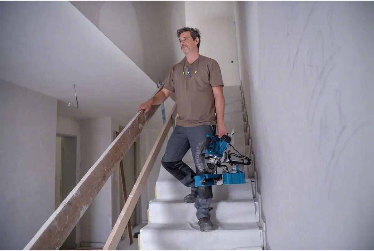 Bosch Professional GCM 305-216 D Kap- en Verstekzaag 216mm - 1200W