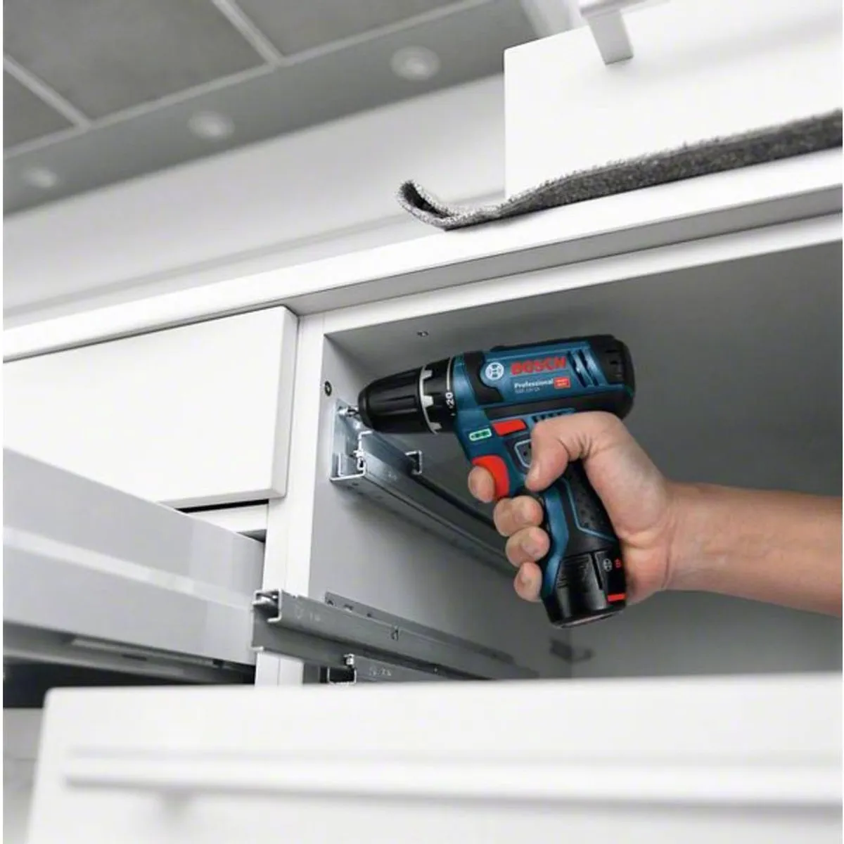 Bosch Professional GSR 12V-15 Accu Schroefboormachine - 2x 2,0 Ah