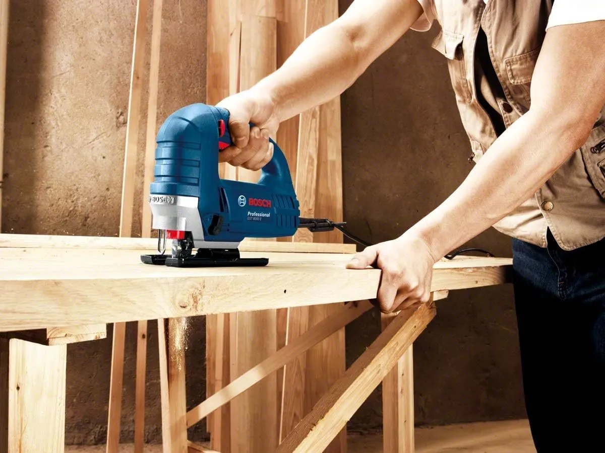 Bosch Professional GST 8000 E Decoupeerzaag 710W