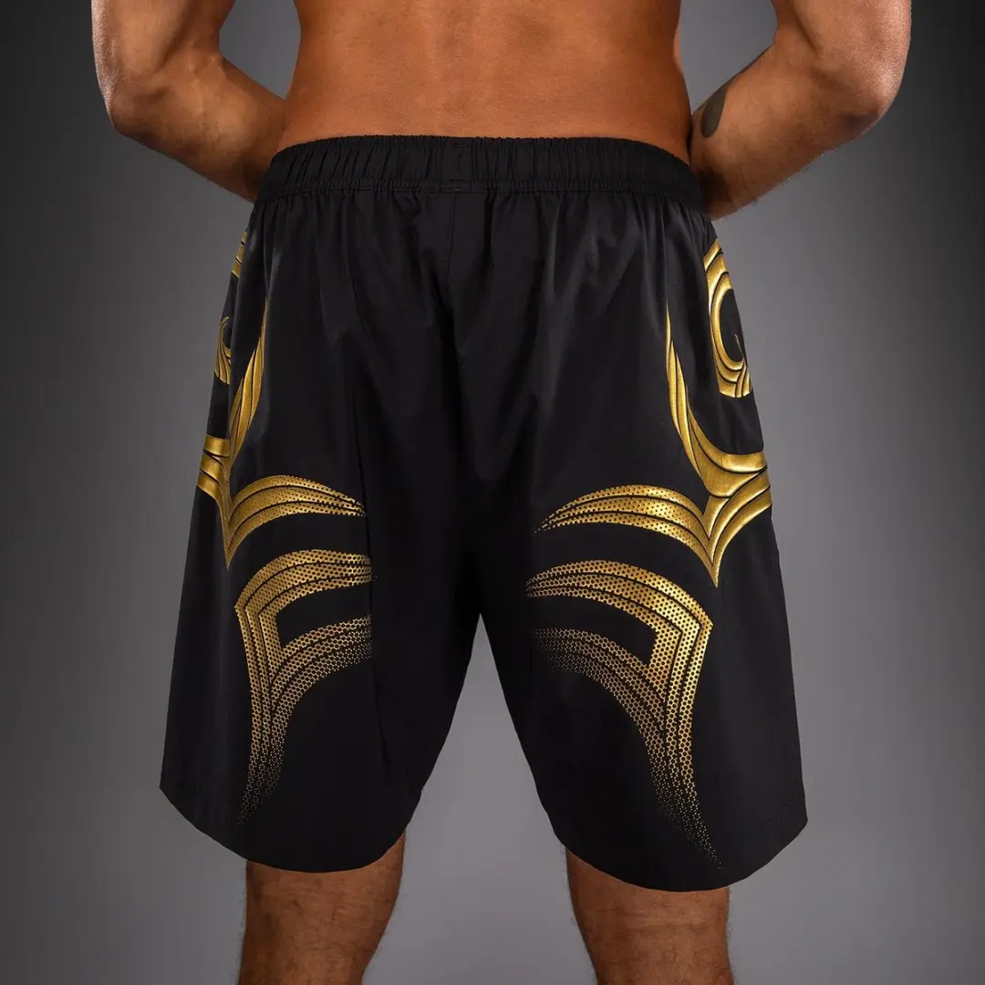 Venum x Mike Tyson Tiger Training Shorts M - Zwart/Goud - afbeelding 2 van 6