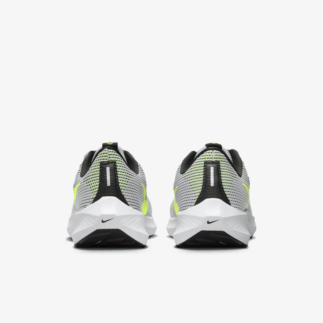 Nike Pegasus 40