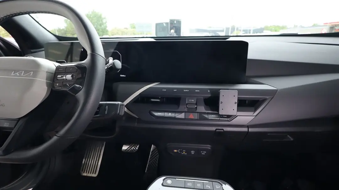Brodit Proclip Kia EV5 25- Center mount