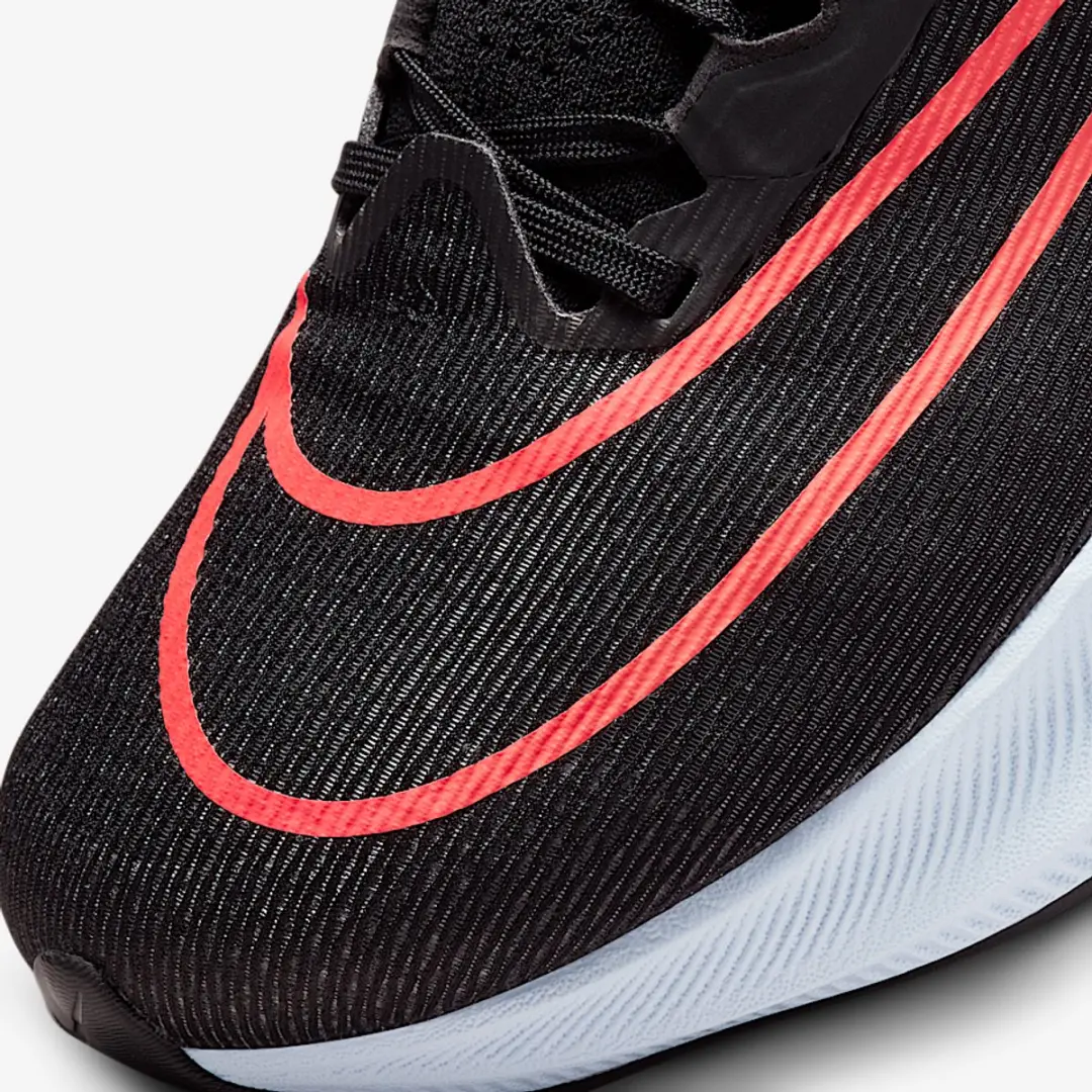 Nike Zoom Fly 4
