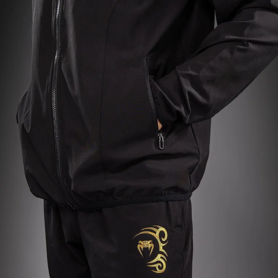 Venum x Mike Tyson Tiger Track Jacket - Zwart/Goud XXL - afbeelding 2 van 6