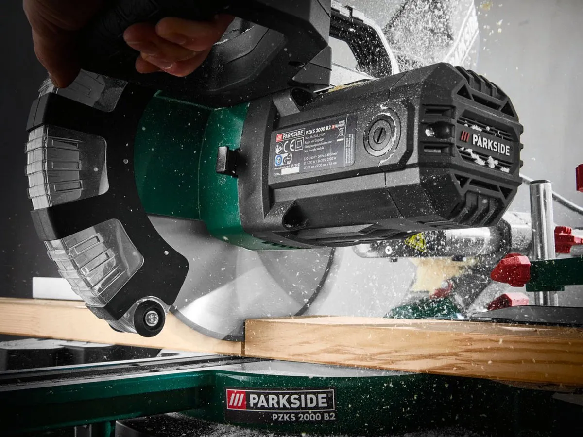 Parkside Verstek en Trekzaag 2000W - 210mm Zaagblad - afbeelding 5 van 6