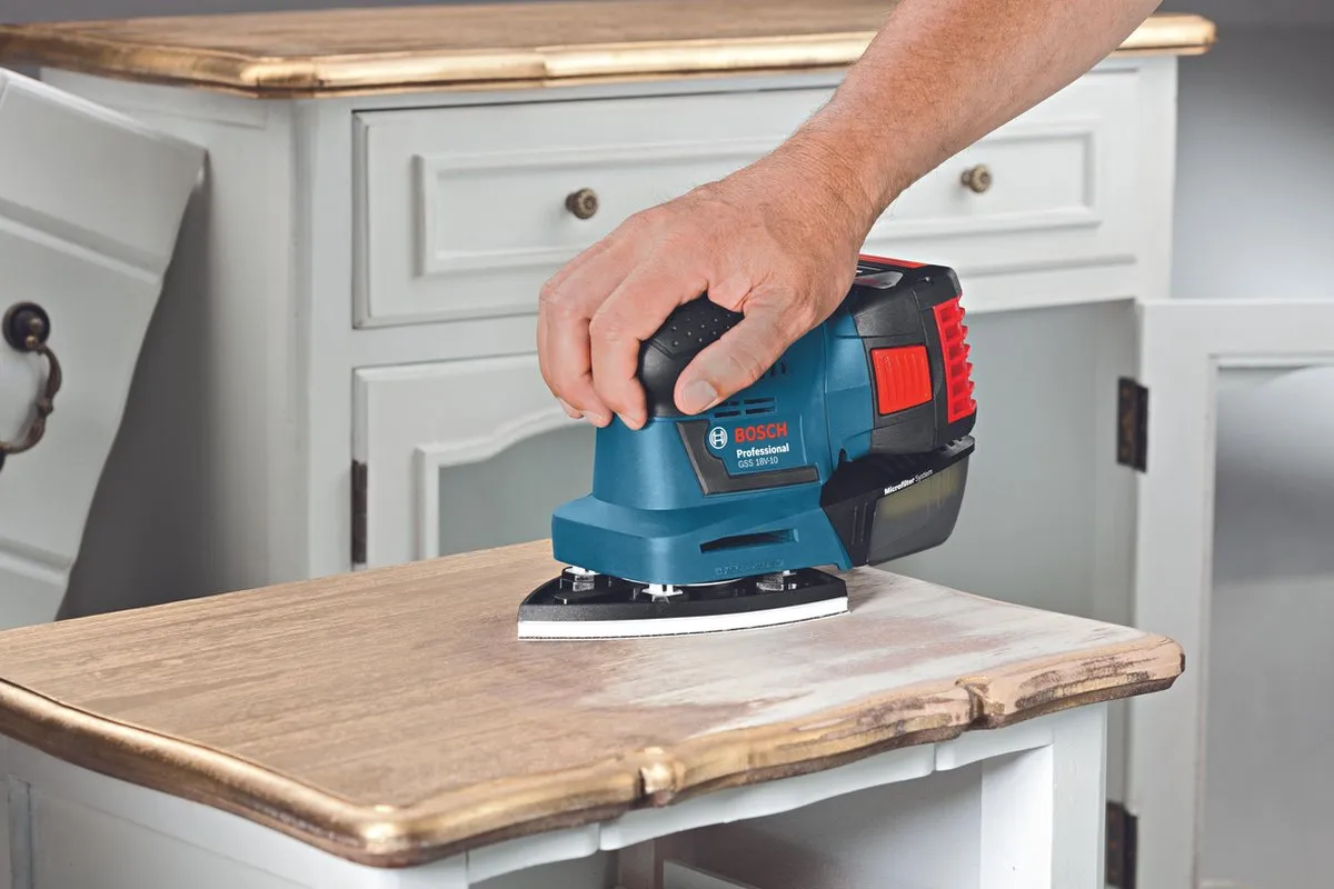Bosch Professional GSS 18V-10 Accu Vlakschuurmachine - 2x 4,0Ah