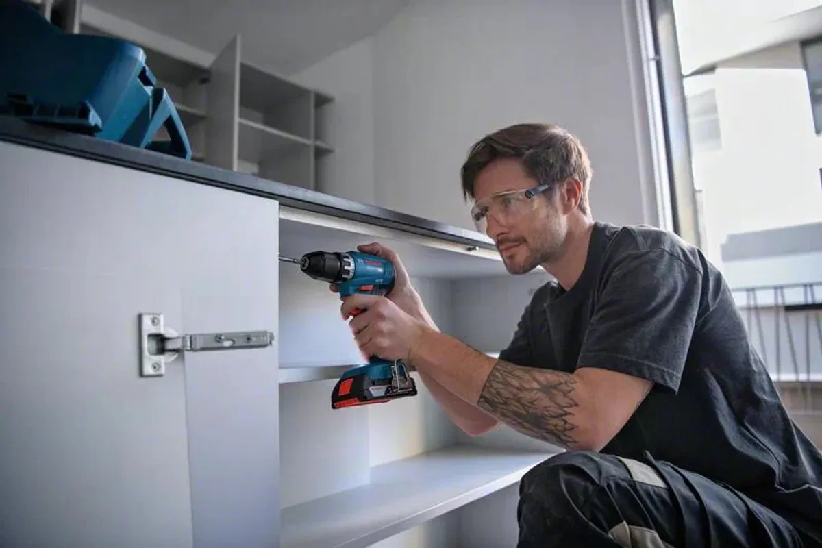 Bosch Professional GSR 18V-45 Accu Schroefboormachine - 2x 2.0Ah