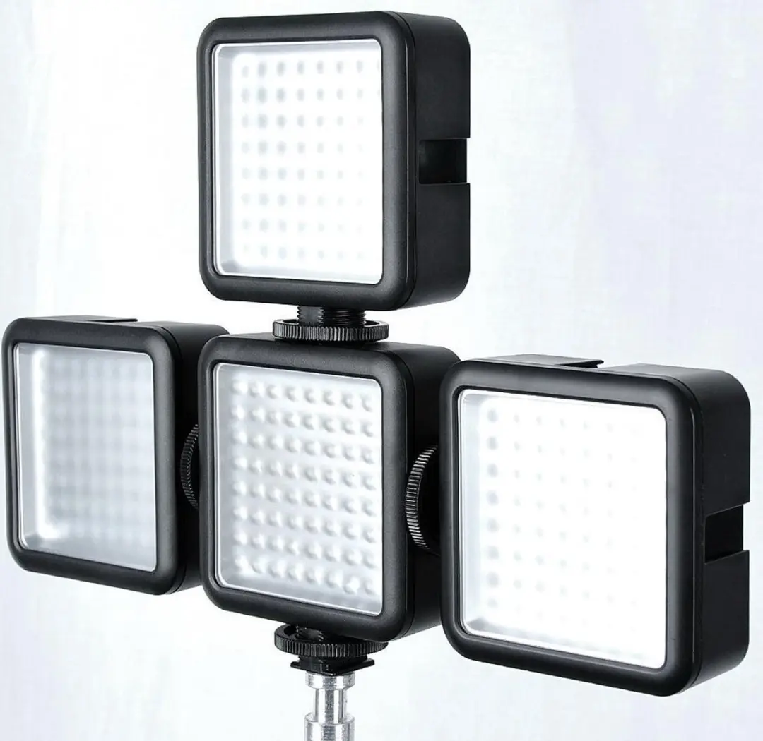 Godox LED64 LED Camera Verlichting - 4x AA - Zwart