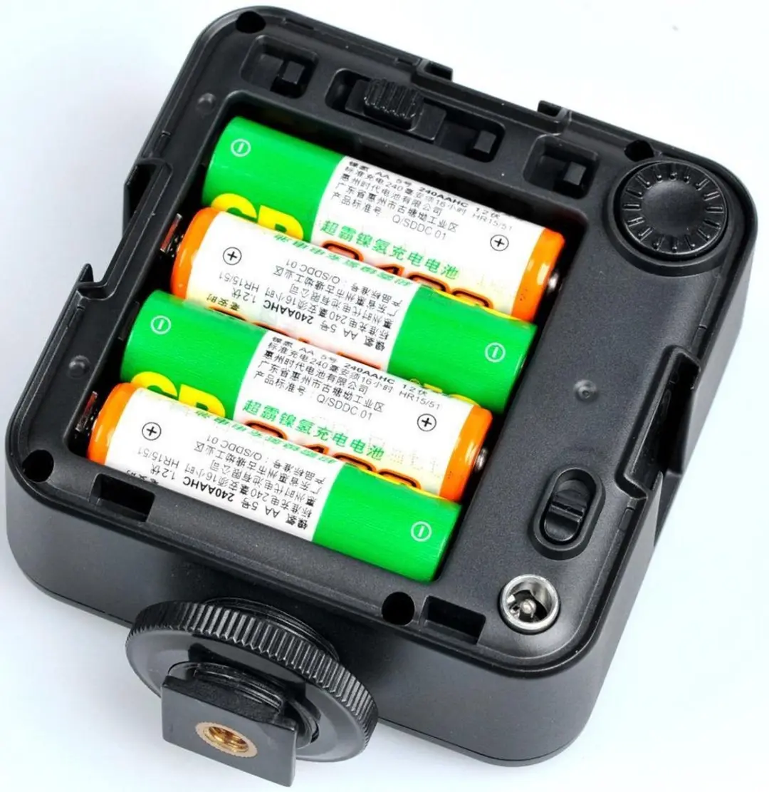 Godox LED64 LED Camera Verlichting - 4x AA - Zwart