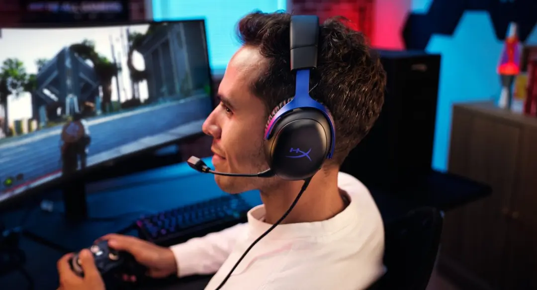 HyperX Cloud III D0SX6AA Game Headset - 53mm Drivers - USB-C/3.5mm - Zwart/Blauw - afbeelding 3 van 6