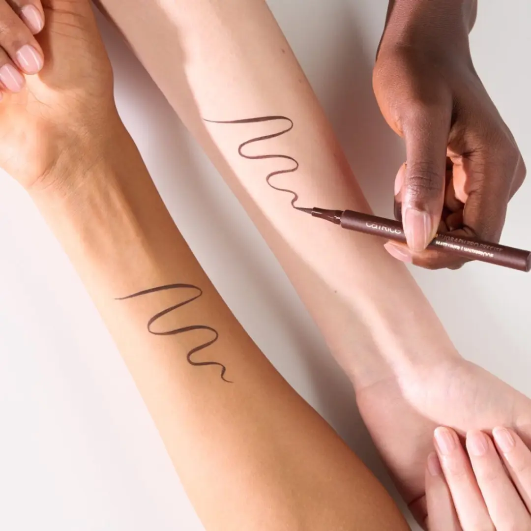 Catrice Matte Calligraph Pro Waterproof Eyeliner 20 Espresso Brown - 1ml - afbeelding 3 van 6