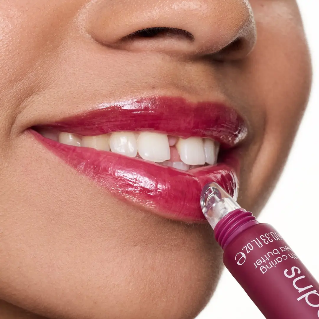 Essence The Super Peptide Glossy Lip Treatment 10ml - Cherrylicious - afbeelding 3 van 6