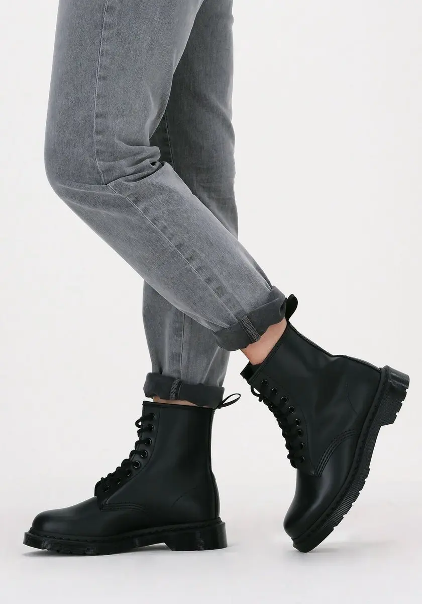 Dr. Martens 1460 Smooth Unisex Veterboots - Zwart