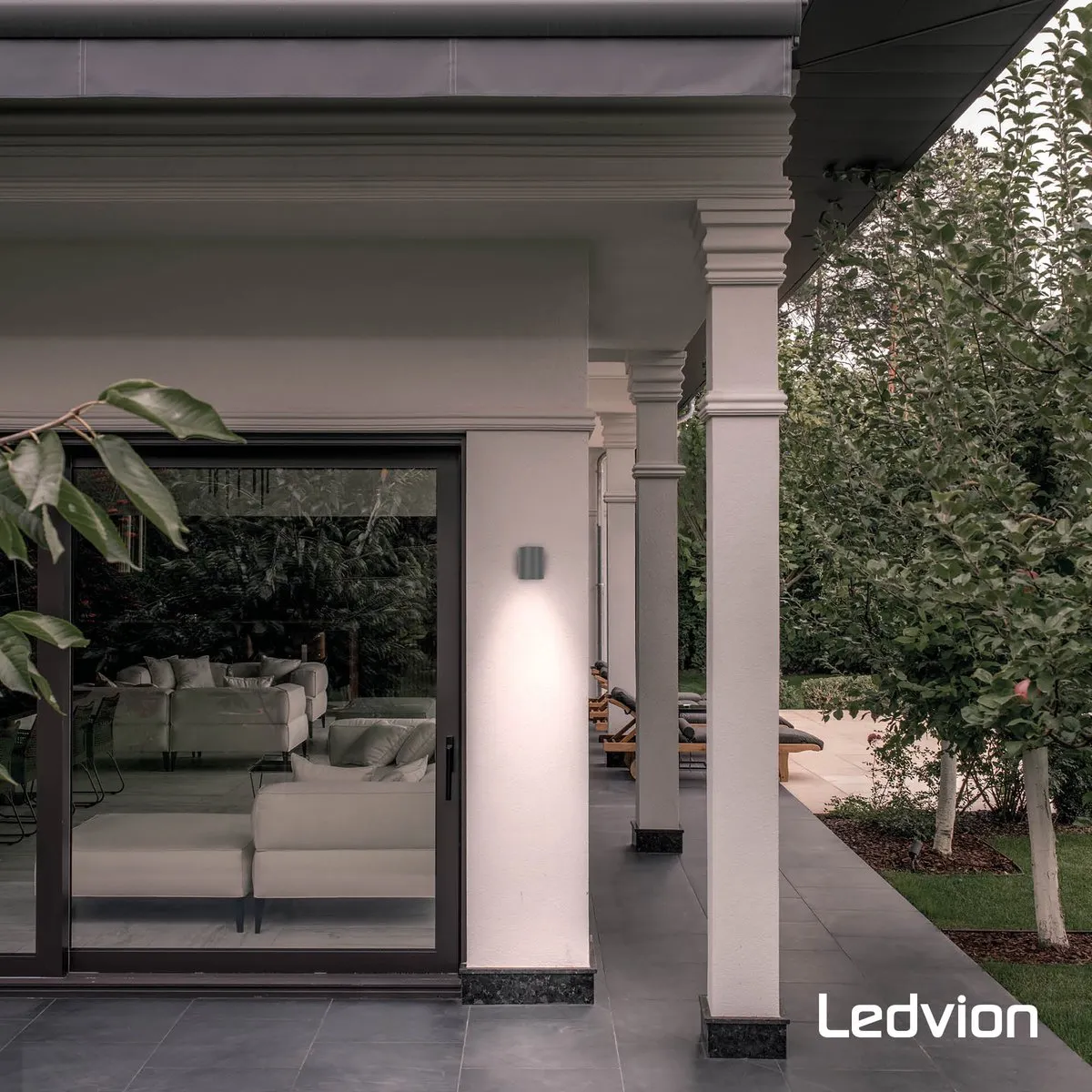 LEDVION Wandlamp Dimbaar 2x0.5W 2700K IP54 Antraciet