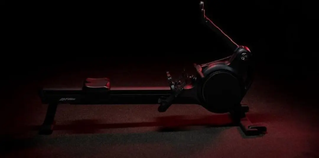 Life Fitness Heat Row Roeitrainer - LCD Console - 8 Programma's - afbeelding 6 van 6