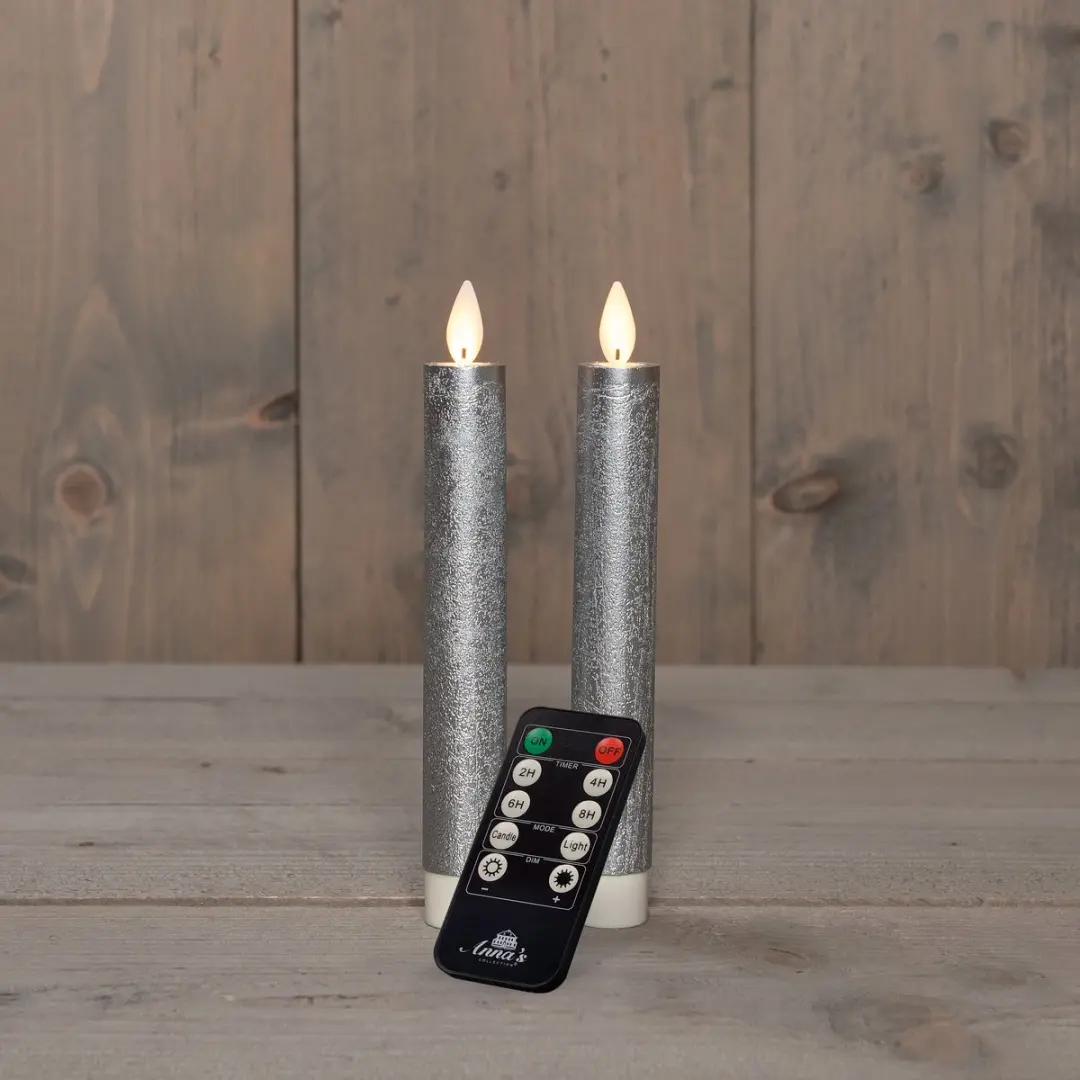 Anna's Collection LED Dinerkaarsen 2 Stuks - Zilver - 18cm