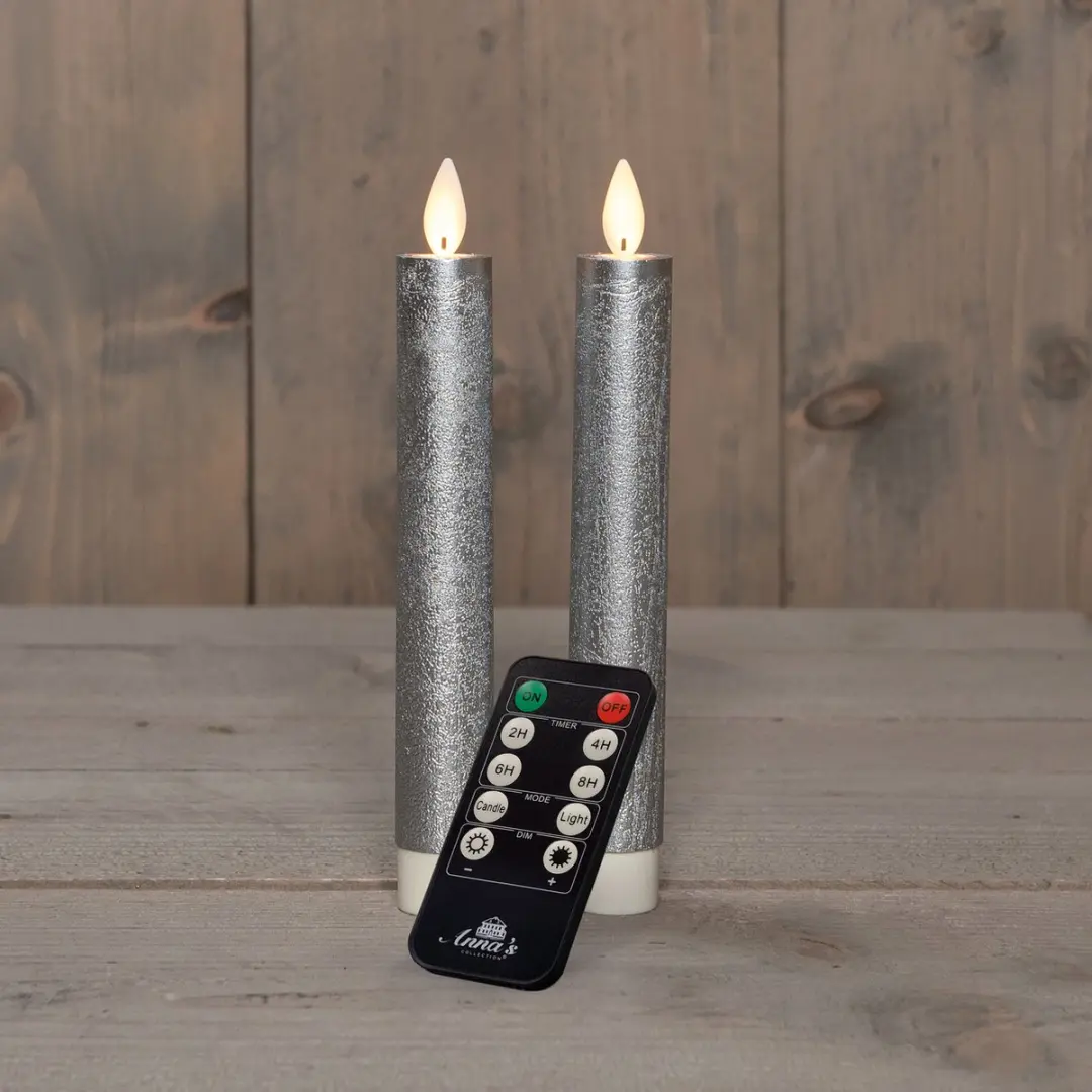 Anna's Collection LED Dinerkaarsen 2 Stuks - Zilver - 18cm