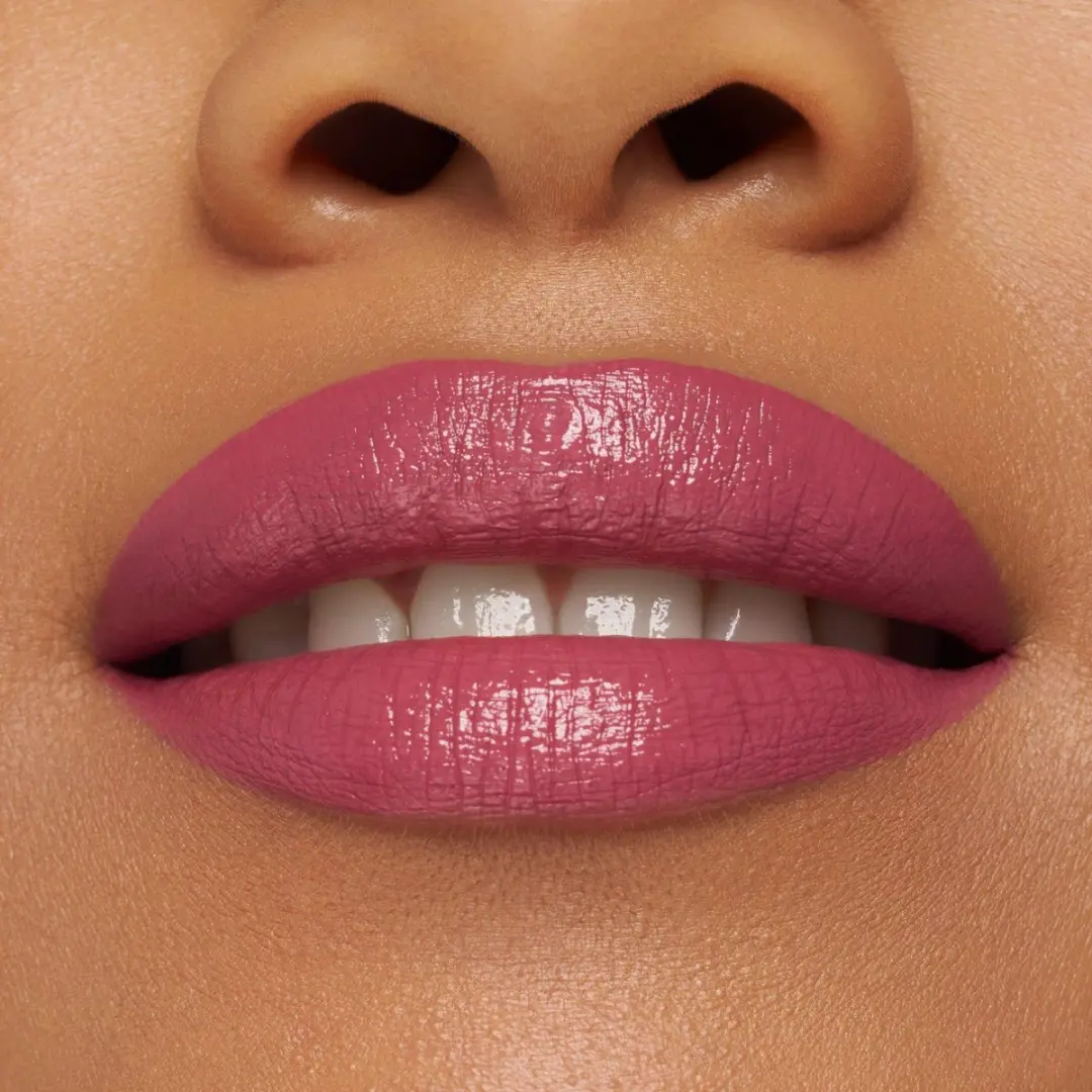 Essence Satin Glow Lippenstift 04 Let's Get Mauvin - 3.5 g - afbeelding 5 van 6