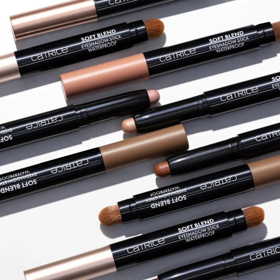 Catrice Soft Blend Waterproof Oogschaduw Stick 20 Bronzy Glow - afbeelding 6 van 6
