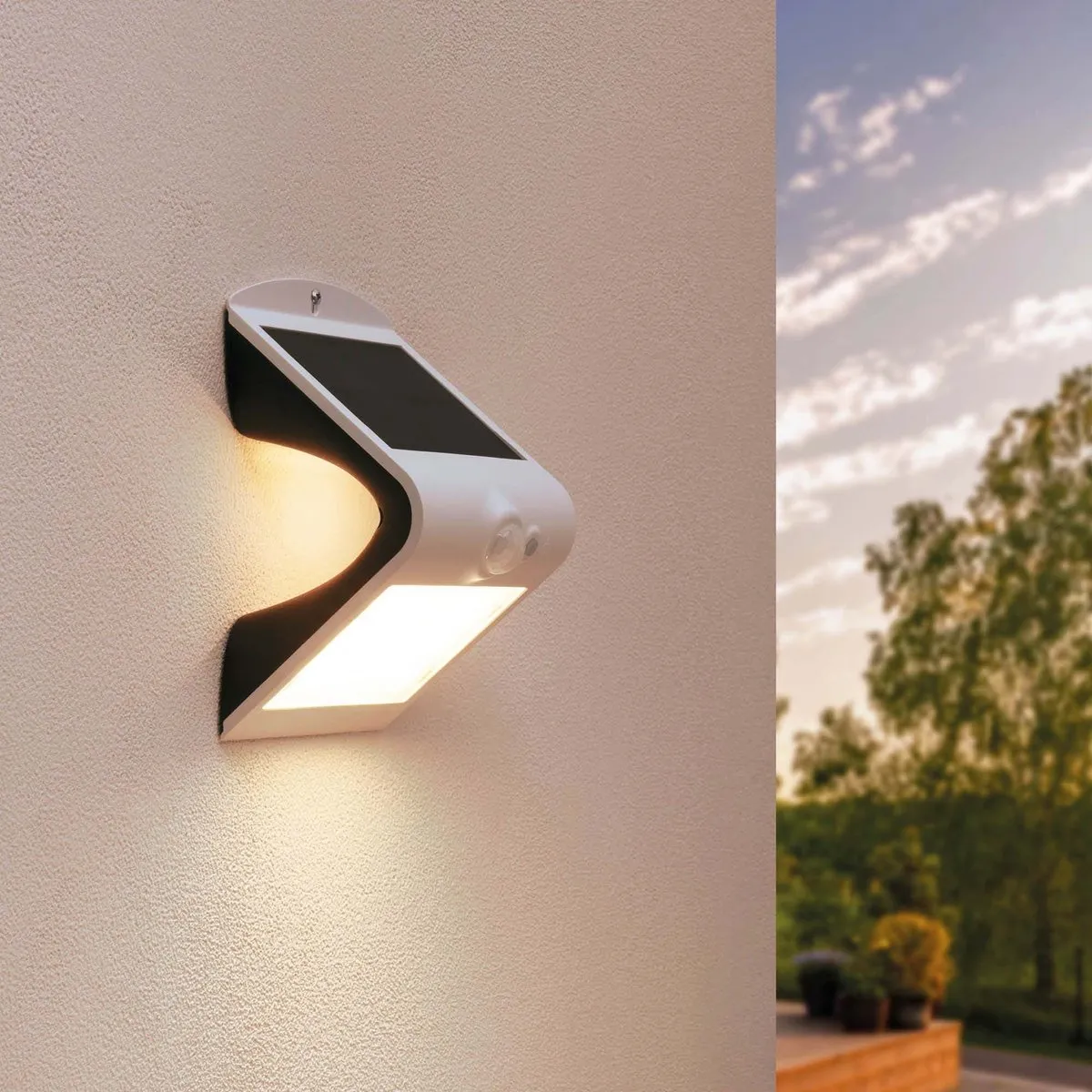 LEDVION Solar LED Wandlamp 1.5W 3000K IP65