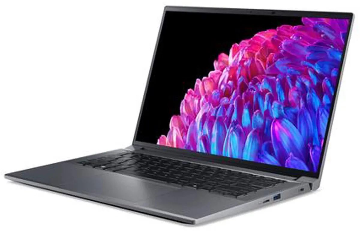 Acer Swift Go 14 AI SFG14-64-R6MM Laptop - 32GB RAM 1TB SSD - Zilver