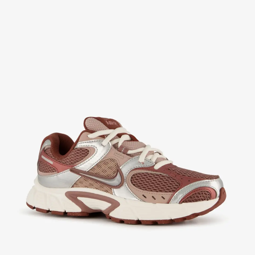 Nike V5 RNR Sneakers