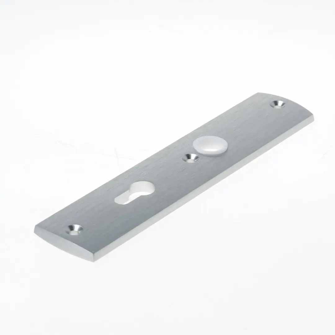 AXA 6661 Veiligheidsschild Curve Plus Buitendeur 72mm - Zilver - afbeelding 4 van 5