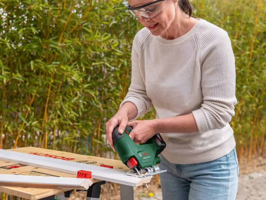 Bosch Professional EasySaw 18V-70 Set - Draadloze Figuurzaag - 2600 r/min - Groen - afbeelding 6 van 6