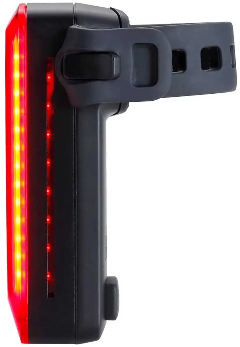 BBB Cycling Signal Pro BLS-168 Achterlicht - 250 Lumen - USB-C - IPX7
