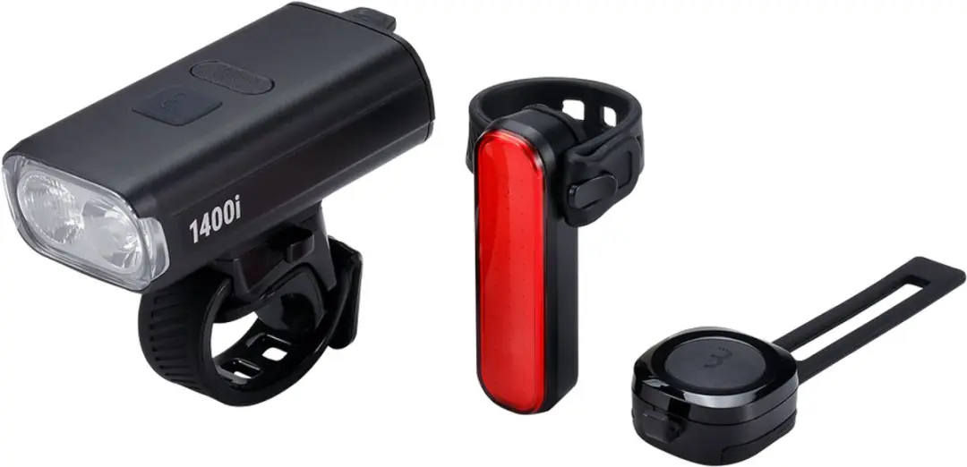 BBB Cycling StrikeDuo 1400i Combo Voorlicht & Achterlicht Set