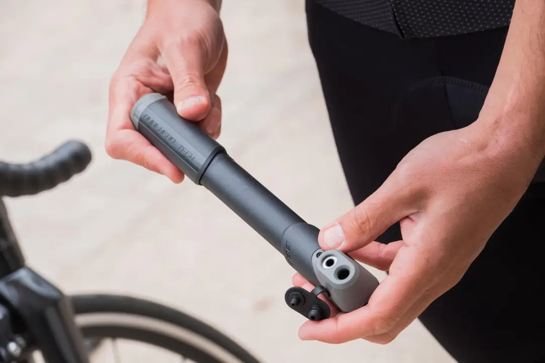 BBB Cycling WindWave Mini BMP-54 Fietspomp - 7 Bar - Zwart